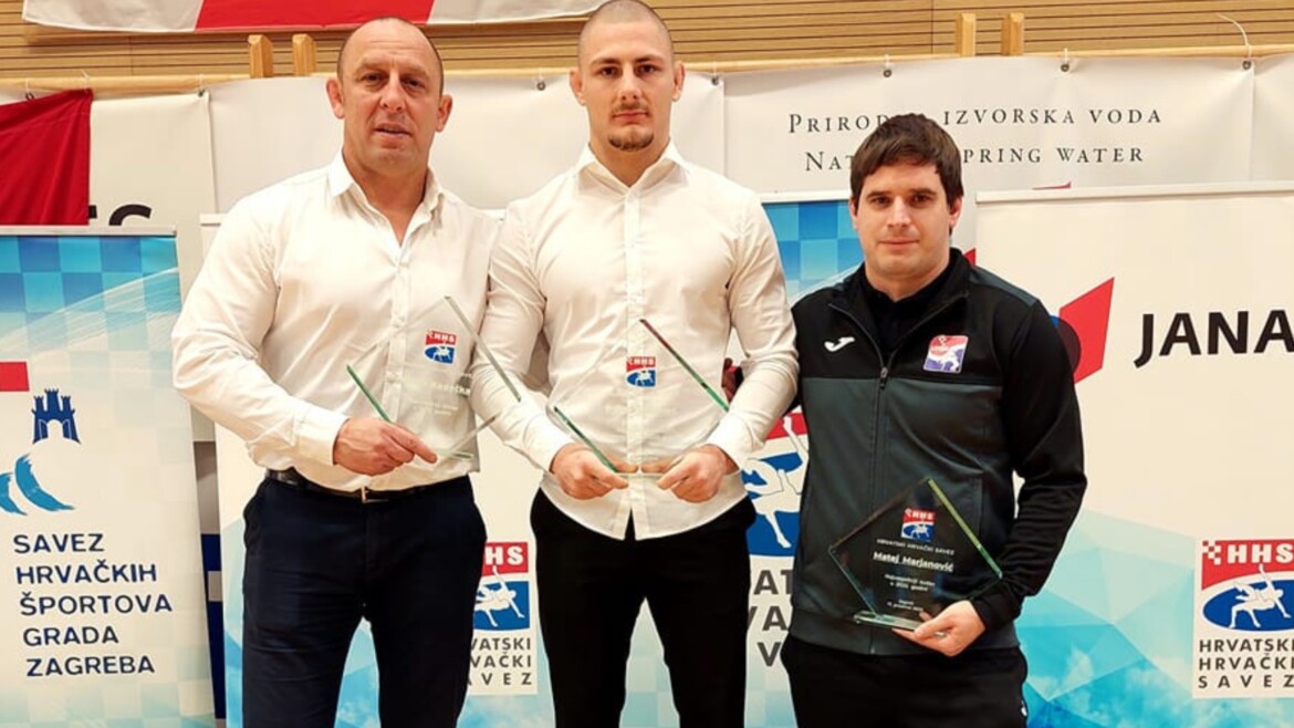 Članovima HK Petrinja dodijeljene nagrade Hrvatskog hrvačkog saveza za 2022. godinu